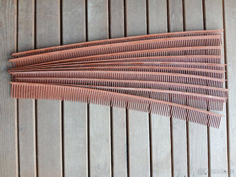 Okapový hřeben zábrana proti vniknutí do větrané mezery