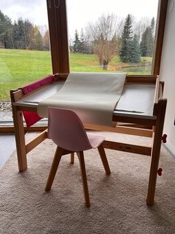 Dětský dřevěný stolek nastavitelný  IKEA FLISAT