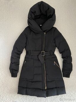 Dámský černý péřový kabat bunda s kapucí Mango vel. 36/S
