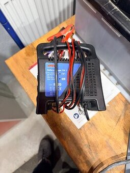 Nabíječka na autobaterie