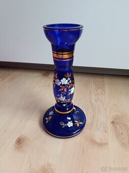 váza zlacená modré sklo