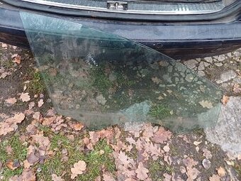 Pravé přední sklo na Ford Mondeo mk4