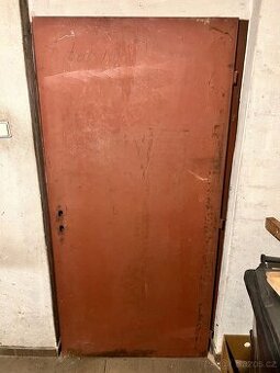 Plechové dveře
