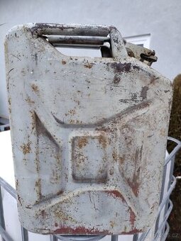 Starý Britský kanystr 1945 W-D