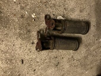 jawa stupačky spolujezdce - 1