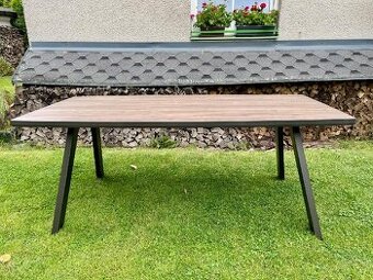 Jídelní stůl Madeira – 190 cm, elegantní design