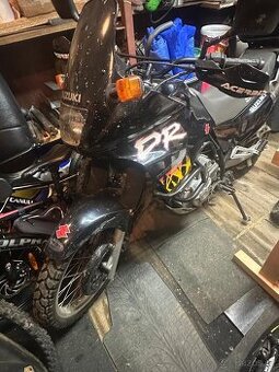 Suzuki 650 DR
