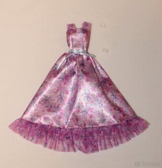 Šaty a doplňky od Barbie Birthday Wishes 2024