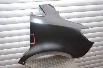 Mercedes-Benz Sprinter 907 přední blatník