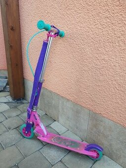 Dívčí koloběžka Decathlon