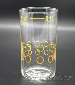 Starší cejchovaná sklenice s kroužky 0,1l
