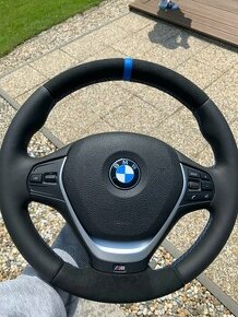 BMW F20 M135i volant - 1