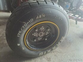 Silniční pneu na čtyřkolku - 1