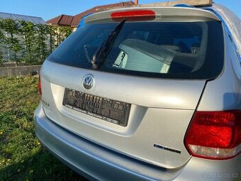 Páté dveře VW Golf 5 variant