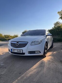 Prodám Opel Insignia Sports Tourer SW-2011-2.0l, 118kW CDTI