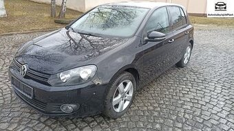 VW Golf VI 1,2 TSi 77kw Málo najeto - 1