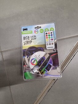 LED pásek do auta