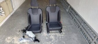 Subaru Impreza sedačky