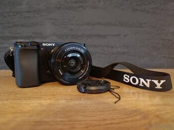 Sony Alpha 6100 + 16-50 mm - perfektní stav, cca 1300 snímků