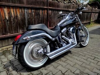 Harley Davidson Softail Deuce Screamin Eagle