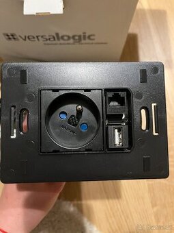 Vestavena zasuvka s USB