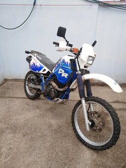 Suzuki dr 650 - 1