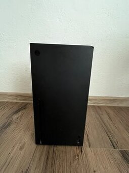 Xbox Series X 1TB + ovladač