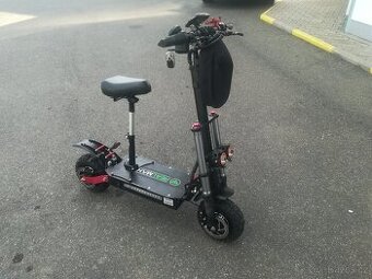 Elektricka kolobežka najeto 800km 5800wat