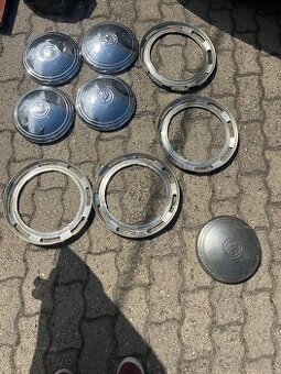 Poklice Škoda 100