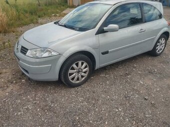 Renault Megane 1,6 i . 3dv
