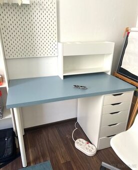 Psací stůl IKEA _ LAGKAPTEN / ALEX