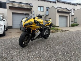 Yamaha YZF-R1 50 th Anniversary-rezervace