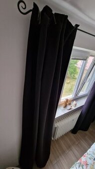 Závěsy 4ks + kovové garnýže 2ks