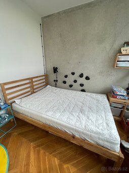 Postel 140x200 vc. rostu, matrace a ochrany matrace