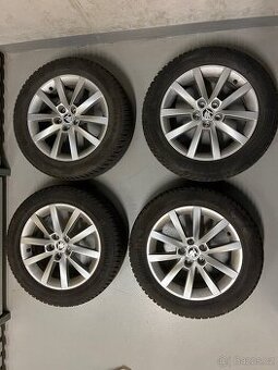 Zánovní zimní ALU 16″ Škoda, 5×100, Continental 205/55