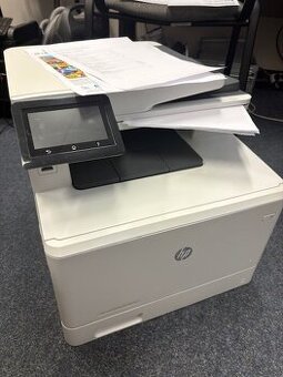 HP Color LaserJet MFP M477fnw - najeto pouze 15820 stran