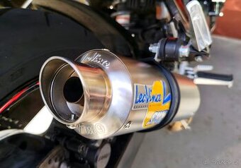 Výfuk na motorku
