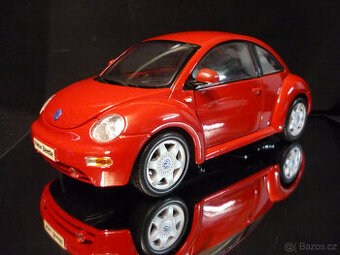Volkswagen New Beetle 1,9 TDi VW Maisto 1/18