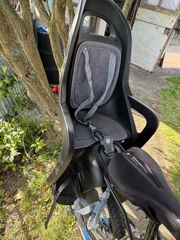 Dětská sedačka s připevněním na rám