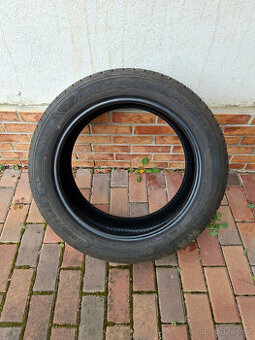 GoodYear Efficient Grip 235/50R 19C 111/109T