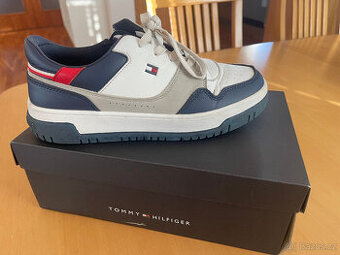 chlapecké boty Tommy Hilfiger, vel.40