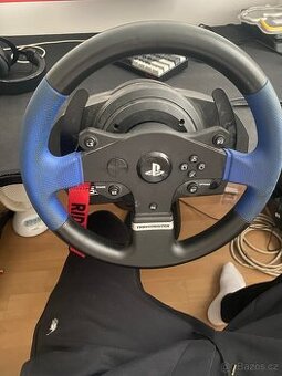 ThrustMaster T150