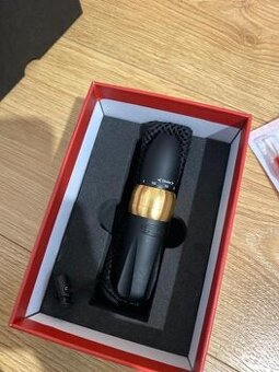 Tetovací strojek + výbava