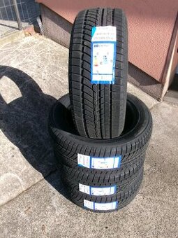 215/55 R16 FORTUNE SNOWFUN FSR-901