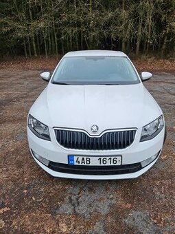Škoda Oktavia 1,6Tdi 77kw r.v 2014 bílá sedan super stav
