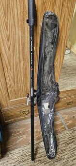 Kompletní výbava pro rybáře – 15 prutů + navijáky + taška