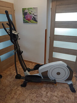 Eliptický trenažér