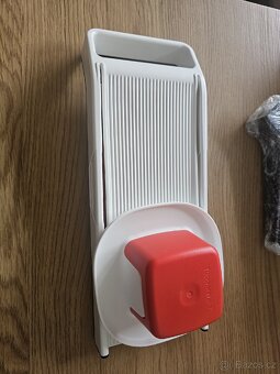 TUPPERWARE originální multi kračej junior novy