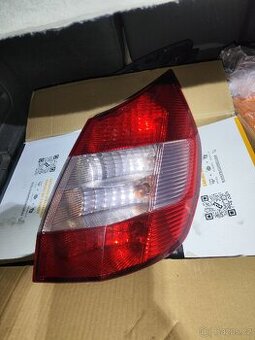 Světlo PZ 8200127702 RENAULT SCENIC