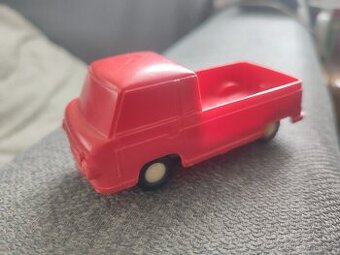 staré autíčko na setrvačník Barkas Igra ČSSR